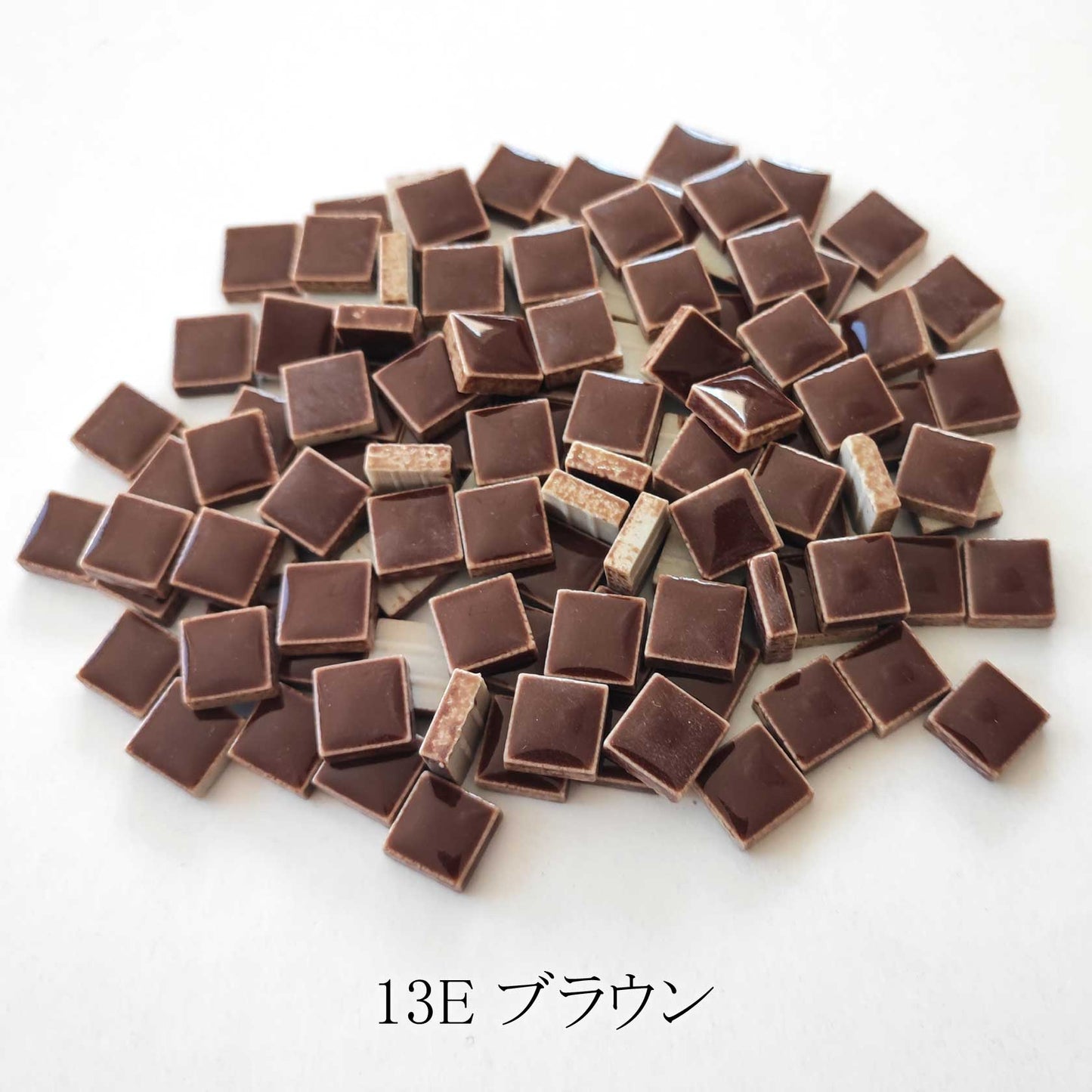 モザイクタイル【10mm角】選べる単色カラー バラ石 100g(約100個入)赤、オレンジ、ピンク、ブラウン系色 美濃焼タイル 純正品 国産