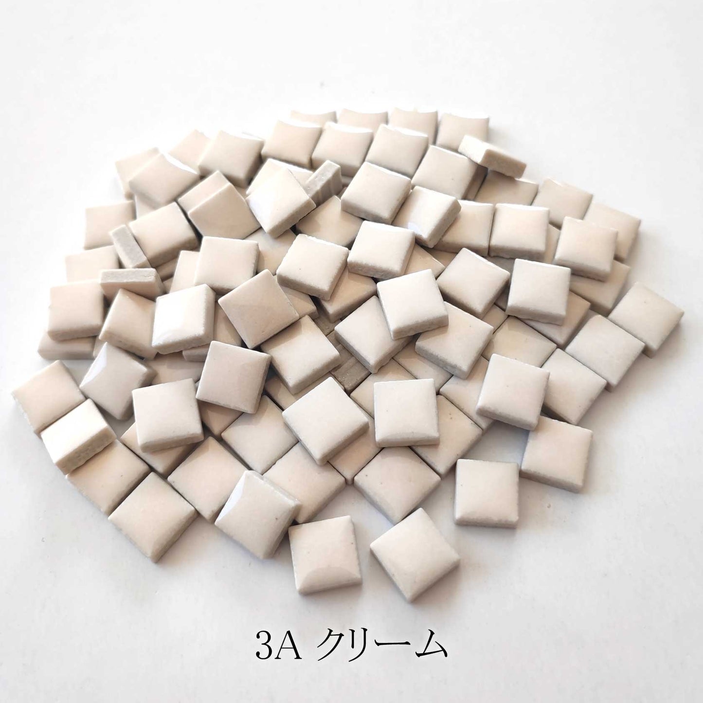 モザイクタイル【10mm角】選べる単色カラー バラ石 100g(約100個入)白、イエロー、ベージュ、グレー、黒系色 美濃焼タイル 純正品 国産