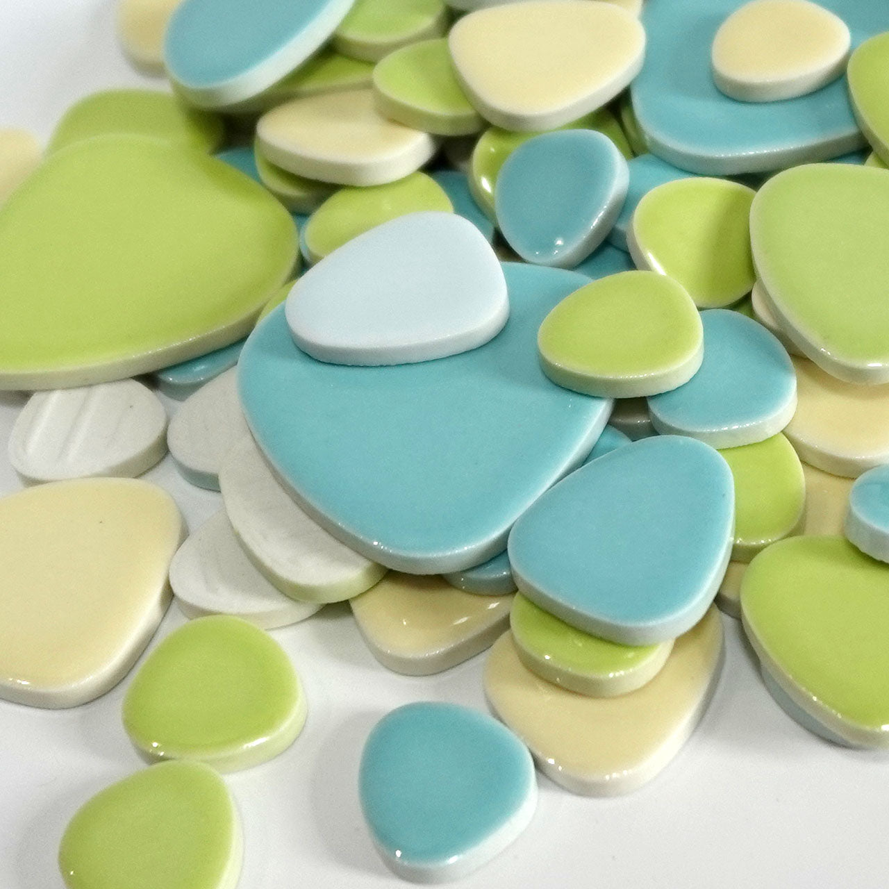 玉石パステルモザイクタイル バラ石ミックスカラー｜おにぎり型 全3色｜美濃焼タイル｜DIY・キッチン・洗面・クラフト・工作に